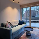 Seeglueck Rosenhof - Naturnah Wohnen Im Holz100-vollholzhaus Mit Whirlpool Und Garten * Konstanz