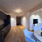 Seeglueck Rosenhof - Naturnah Wohnen Im Holz100-vollholzhaus Mit Whirlpool Und Garten * Konstanz