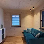 Seeglueck Rosenhof - Naturnah Wohnen Im Holz100-vollholzhaus Mit Whirlpool Und Garten *