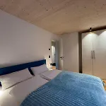 Seeglueck Rosenhof - Naturnah Wohnen Im Holz100-vollholzhaus Mit Whirlpool Und Garten Lejlighed Konstanz
