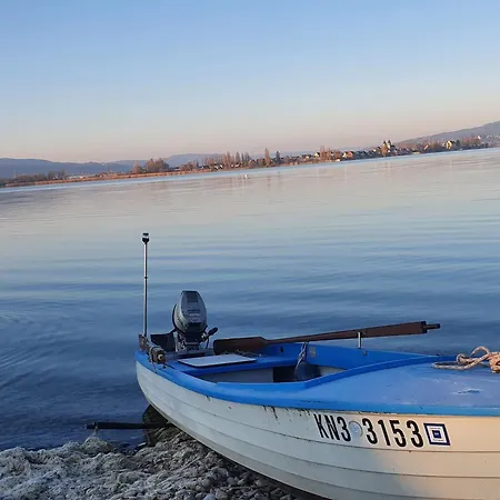 Seeglueck Rosenhof - Naturnah Wohnen Im Holz100-vollholzhaus Mit Whirlpool Und Garten *
