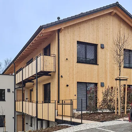 Seeglueck Rosenhof - Naturnah Wohnen Im Holz100-vollholzhaus Mit Whirlpool Und Garten