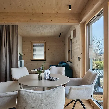 Seeglueck Rosenhof - Naturnah Wohnen Im Holz100-vollholzhaus Mit Whirlpool Und Garten