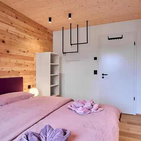 Seeglueck Rosenhof - Naturnah Wohnen Im Holz100-vollholzhaus Mit Whirlpool Und Garten Apartmán