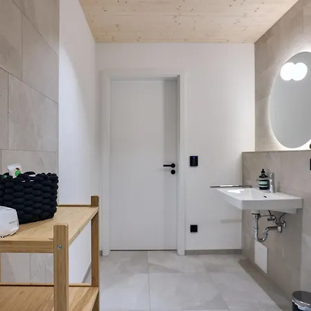 Seeglueck Rosenhof - Naturnah Wohnen Im Holz100-vollholzhaus Mit Whirlpool Und Garten Apartmán *