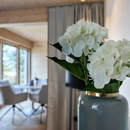 Seeglueck Rosenhof - Naturnah Wohnen Im Holz100-vollholzhaus Mit Whirlpool Und Garten *
