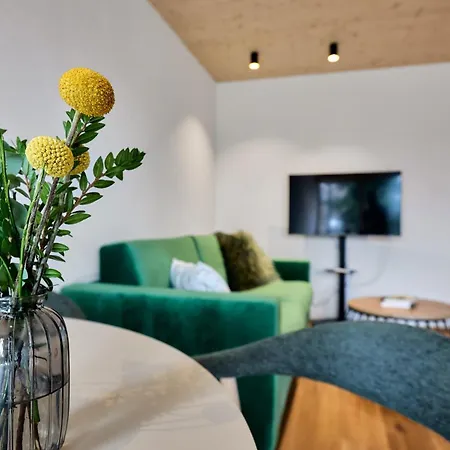 Seeglueck Rosenhof - Naturnah Wohnen Im Holz100-vollholzhaus Mit Whirlpool Und Garten شقة كونستانز