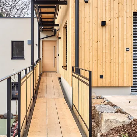 Seeglueck Rosenhof - Naturnah Wohnen Im Holz100-vollholzhaus Mit Whirlpool Und Garten Apartmán *