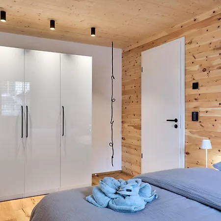 Seeglueck Rosenhof - Naturnah Wohnen Im Holz100-vollholzhaus Mit Whirlpool Und Garten *