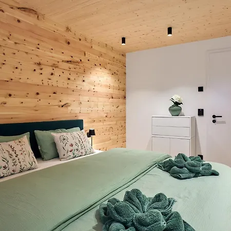 Seeglueck Rosenhof - Naturnah Wohnen Im Holz100-vollholzhaus Mit Whirlpool Und Garten Apartmán