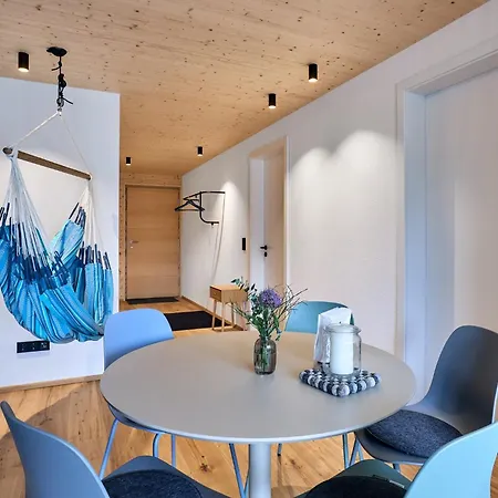 Seeglueck Rosenhof - Naturnah Wohnen Im Holz100-vollholzhaus Mit Whirlpool Und Garten Kostnice