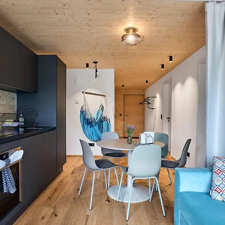 Seeglueck Rosenhof - Naturnah Wohnen Im Holz100-vollholzhaus Mit Whirlpool Und Garten